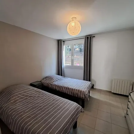 T4 65 M2, 3 A Giens Proche Village Apartman